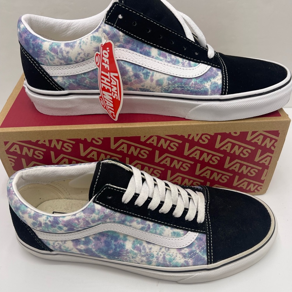Vans Men’s Old Skool
(Englshlvndrtiedye)Blkprp English Lavender Tie-Dye Sneakers - Picture 12 of 16